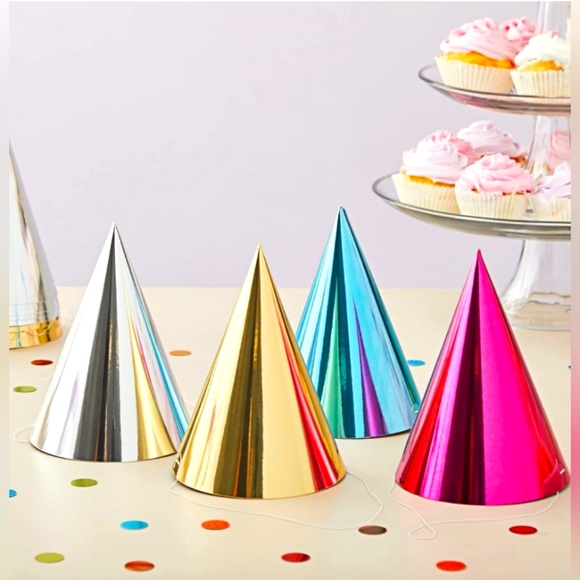 BluePanda 50 Pack Birthday Party Cone Hats, Bulk Set in 5 Metallic Colors - Picture 5 of 7